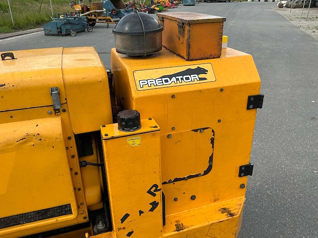 2009 predator p50r stobbenfrees - afbeelding 15 van  33