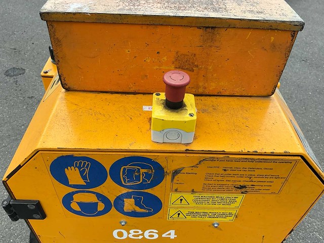 2009 predator p50r stobbenfrees - afbeelding 16 van  33