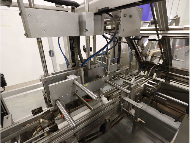 2009 racupack catamaran iii casepacker - afbeelding 7 van  10