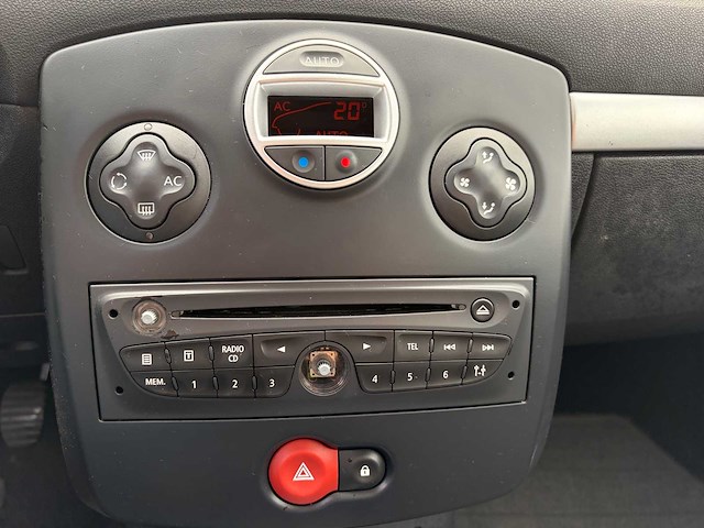 2009 renault clio estate 1.2 tce dynamique personenauto - afbeelding 40 van  97
