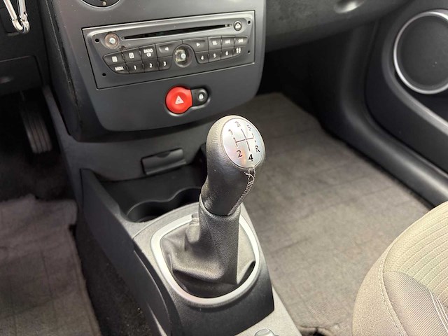 2009 renault clio estate 1.2 tce dynamique personenauto - afbeelding 41 van  97