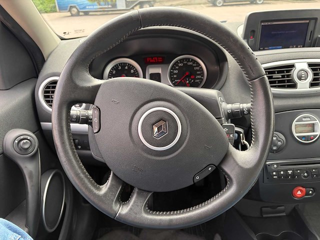 2009 renault clio estate 1.2 tce dynamique personenauto - afbeelding 48 van  97