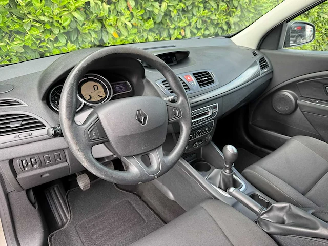 2009 renault mégane 1.4 tce expression personenauto - afbeelding 18 van  21