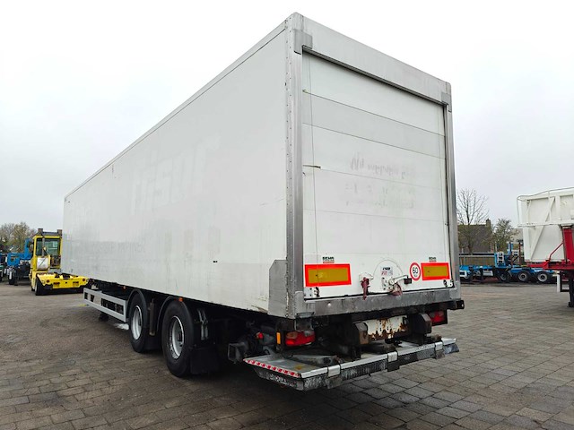2009 renders roc 12.18 na koel-/vries trailer - afbeelding 32 van  34