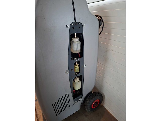 2009 robinair ac690pro airco test- en vulapparaat - afbeelding 12 van  12