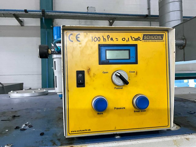 2009 schüchl vakuum ugm-850 2-componenten vacuüm meng- en doseersysteem - afbeelding 15 van  18