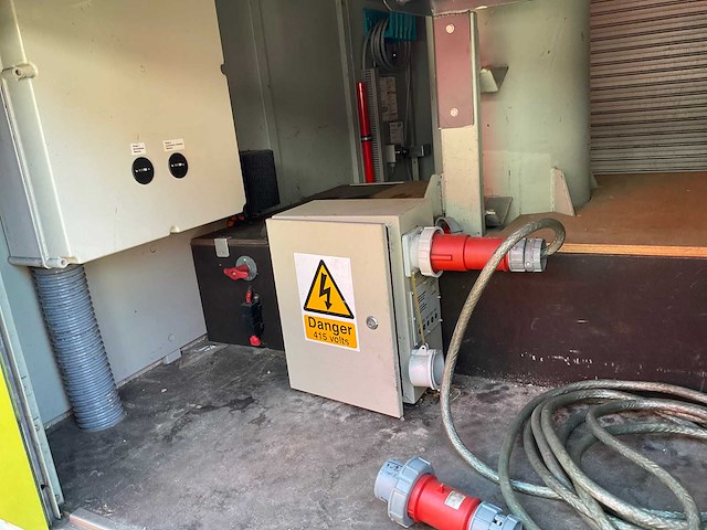 2009 smith’s electric d100l vrachtwagen met hoogwerker - afbeelding 24 van  47