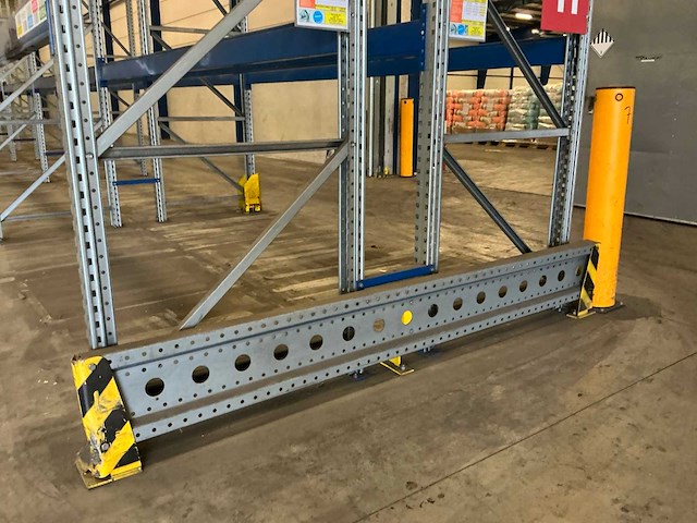 2009 ssi schafer pr600 magazijnstelling (44 secties) - afbeelding 2 van  16