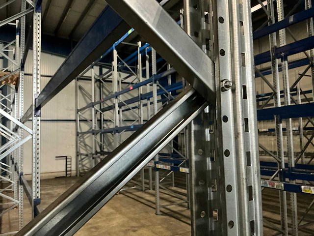 2009 ssi schafer pr600 magazijnstelling (75 secties) - afbeelding 8 van  32