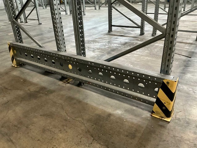 2009 ssi schafer pr600 magazijnstelling (75 secties) - afbeelding 11 van  32