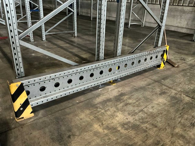 2009 ssi schafer pr600 magazijnstelling (75 secties) - afbeelding 15 van  32