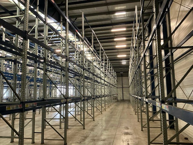 2009 ssi schafer pr600 magazijnstelling (92 secties) - afbeelding 25 van  29