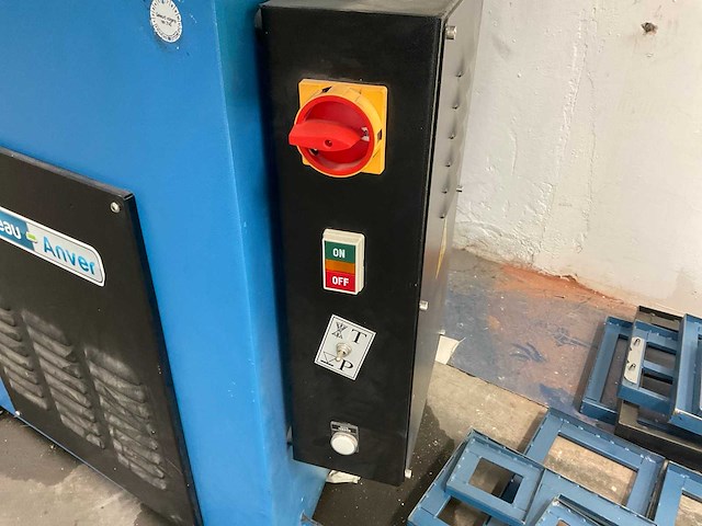 2009 suteau anver sa f60 stansmachine - afbeelding 5 van  5