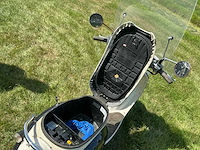 2009 sym bromscooter mio 50 scooter - afbeelding 11 van  19