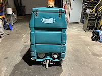 2009 tennant 7100 vast straatveegmachine - afbeelding 4 van  13