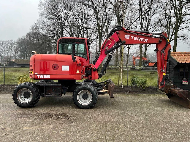 2009 terex tw85 banden graafmachine - afbeelding 9 van  14