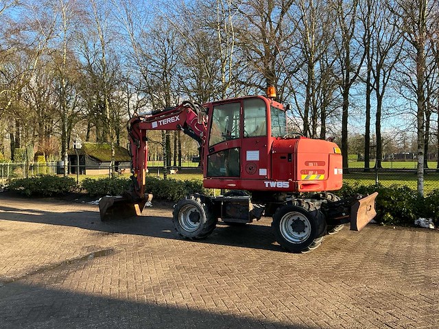 2009 terex tw85 banden graafmachine - afbeelding 19 van  25