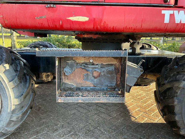 2009 terex tw85 banden graafmachine - afbeelding 11 van  25