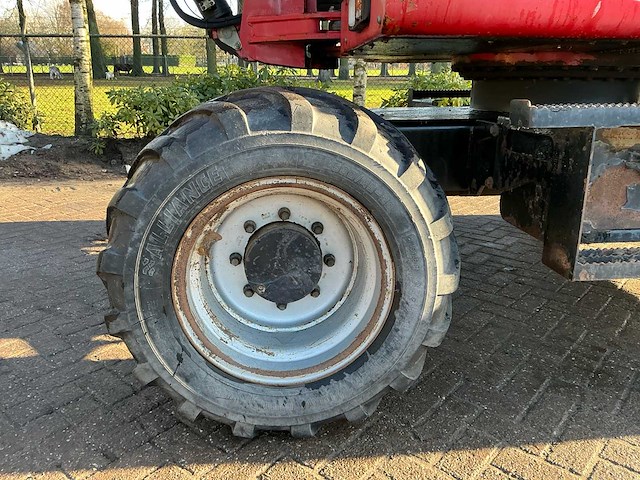 2009 terex tw85 banden graafmachine - afbeelding 12 van  25