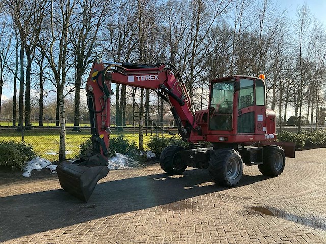 2009 terex tw85 banden graafmachine - afbeelding 1 van  25