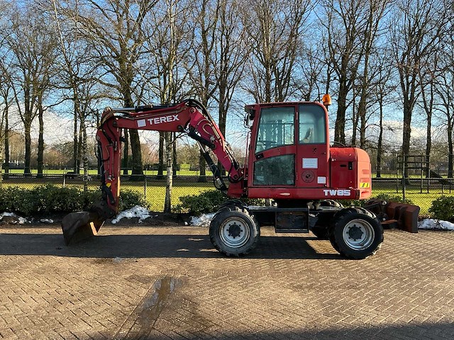 2009 terex tw85 banden graafmachine - afbeelding 2 van  25