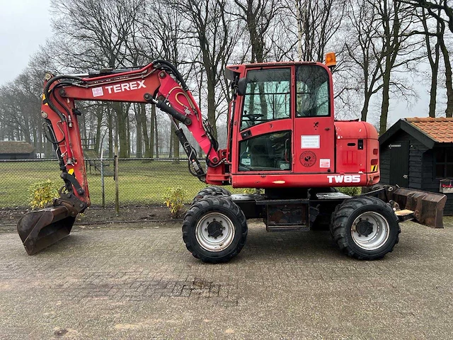 2009 terex tw85 banden graafmachine - afbeelding 7 van  14