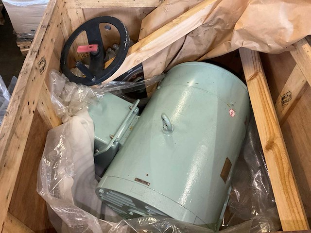 2009 tid-225s 3-fasen inductiemotor - afbeelding 1 van  3