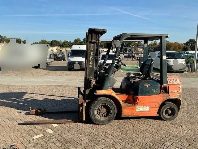 2009 toyota 02-7fd25 vorkheftruck - afbeelding 11 van  31