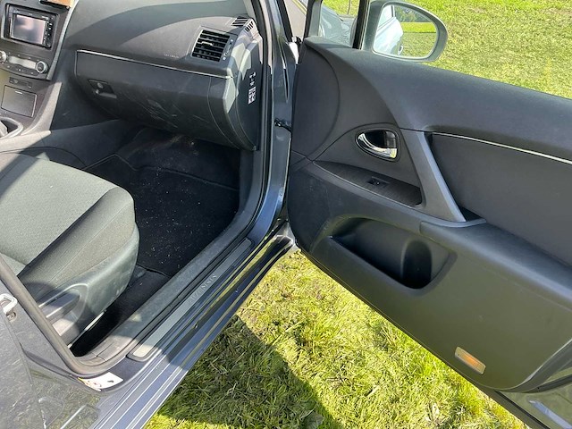 2009 toyota avensis wagon 2.2 d-4d pan.bns.sp. personenauto - afbeelding 12 van  15