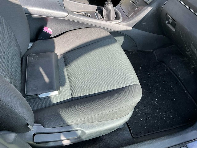 2009 toyota avensis wagon 2.2 d-4d pan.bns.sp. personenauto - afbeelding 13 van  15