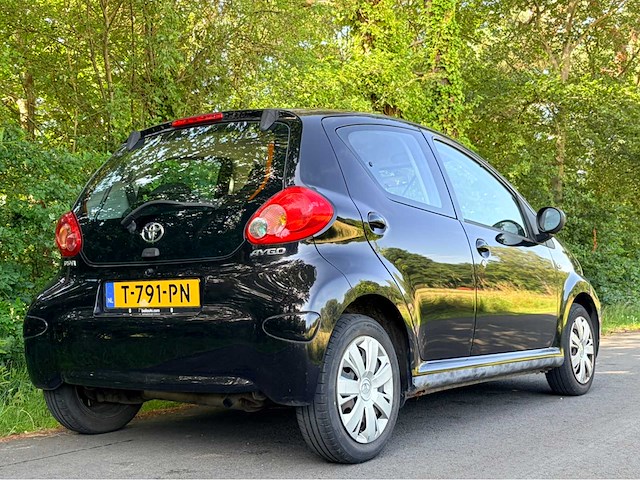 2009 toyota aygo airco - 5 deurs - 1.0-12v personenauto - afbeelding 7 van  12