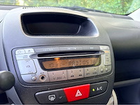 2009 toyota aygo airco - 5 deurs - 1.0-12v personenauto - afbeelding 12 van  12