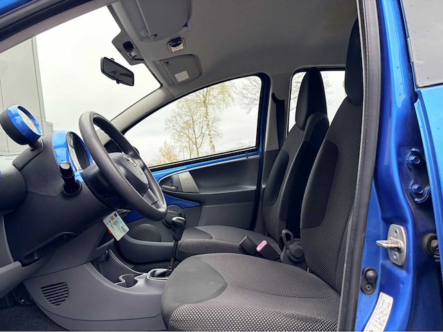 2009 toyota aygo airco personenauto - afbeelding 13 van  14