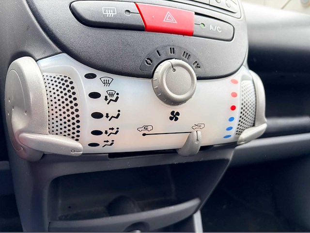 2009 toyota aygo airco personenauto - afbeelding 3 van  14