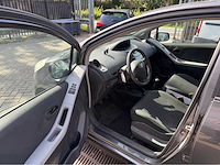2009 toyota yaris 1.3 vvti cool personenauto - afbeelding 2 van  24