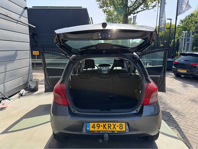 2009 toyota yaris 1.3 vvti cool personenauto - afbeelding 11 van  24