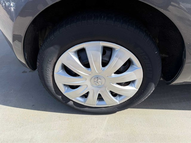2009 toyota yaris 1.3 vvti cool personenauto - afbeelding 16 van  24