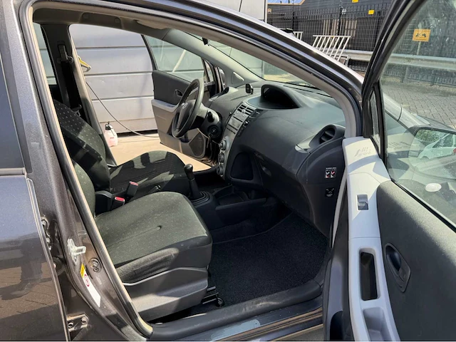 2009 toyota yaris 1.3 vvti cool personenauto - afbeelding 9 van  24