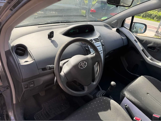 2009 toyota yaris 1.3 vvti cool personenauto - afbeelding 23 van  24
