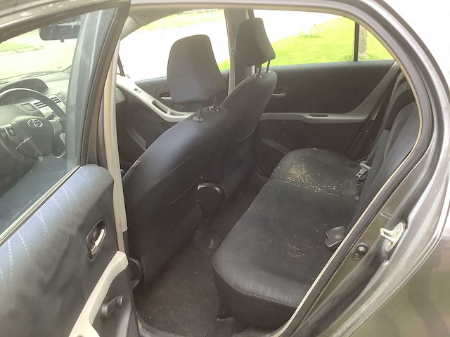 2009 toyota yaris 1.4 d-4d comfort personenauto - afbeelding 13 van  14