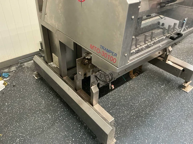 2009 tramper mto-30100 tray ontstapelaar - afbeelding 21 van  23