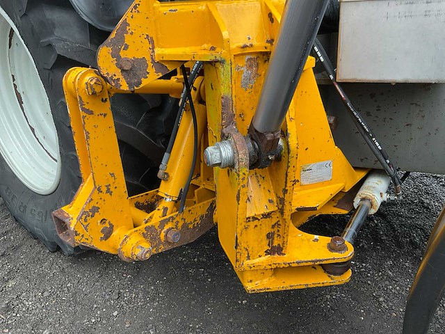 2009 valtra t182 direct vierwielaangedreven landbouwtractor met hemos maai-arm - afbeelding 19 van  42