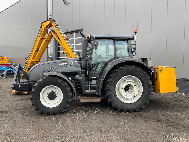2009 valtra t182 direct vierwielaangedreven landbouwtractor met hemos maai-arm - afbeelding 12 van  42