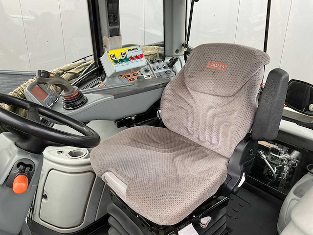2009 valtra t182 direct vierwielaangedreven landbouwtractor met hemos maai-arm - afbeelding 24 van  42