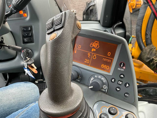 2009 valtra t182 direct vierwielaangedreven landbouwtractor met hemos maai-arm - afbeelding 32 van  42