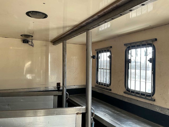 2009 volvo fl42n2 paardenwagen vrachtwagen - afbeelding 11 van  22