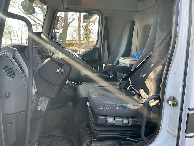 2009 volvo fl42n2 paardenwagen vrachtwagen - afbeelding 13 van  22