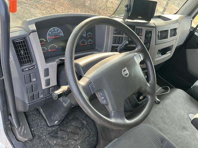 2009 volvo fl42n2 paardenwagen vrachtwagen - afbeelding 15 van  22