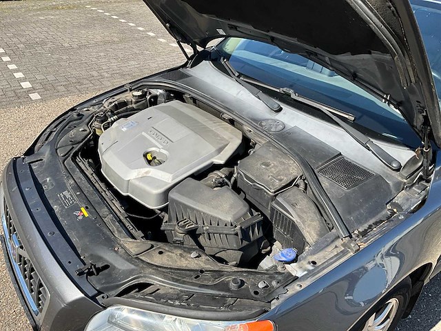 2009 volvo v70 2.0d momentum personenauto 06-pzv-2 - afbeelding 29 van  37