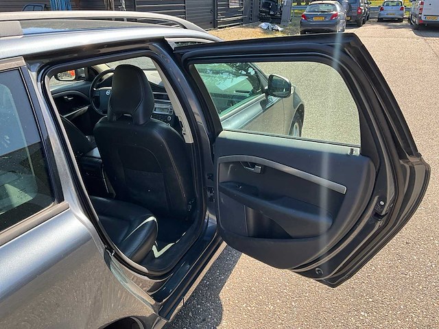2009 volvo v70 2.0d momentum personenauto 06-pzv-2 - afbeelding 14 van  24